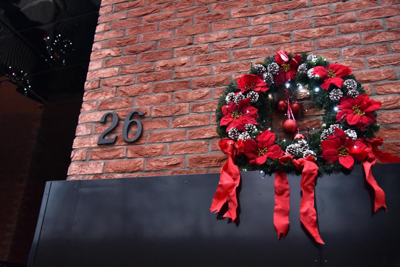 26Bricks Luxury Suites Oradea Ngoại thất bức ảnh