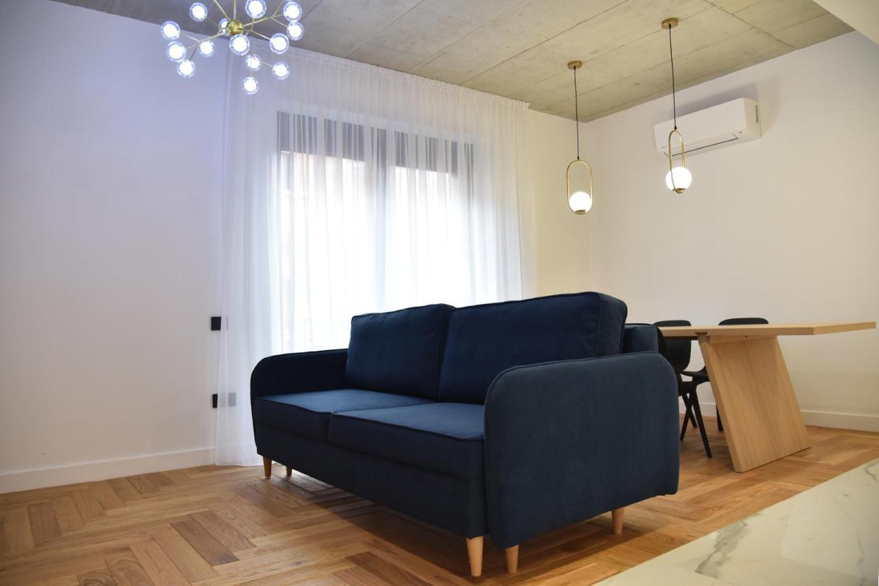 26Bricks Luxury Suites Oradea Ngoại thất bức ảnh