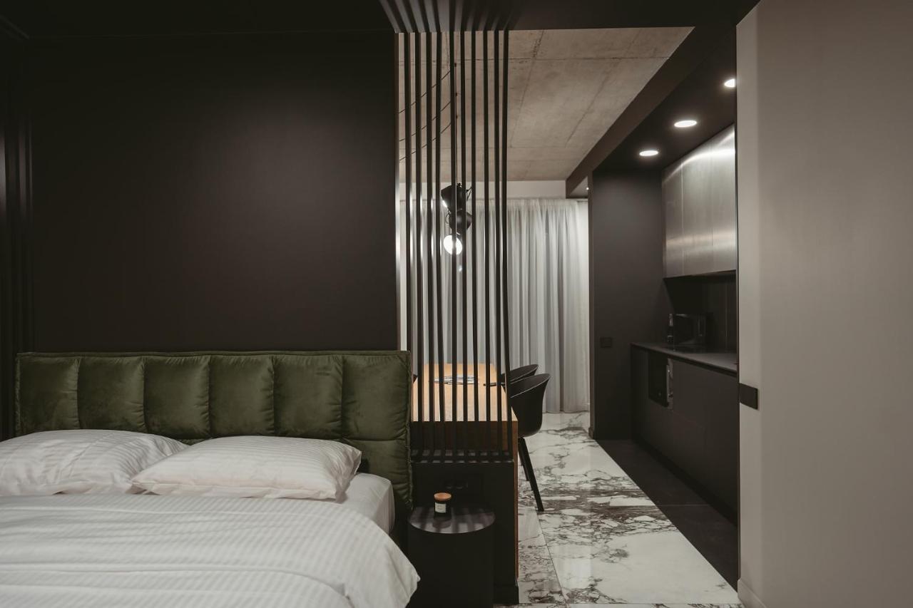 26Bricks Luxury Suites Oradea Ngoại thất bức ảnh