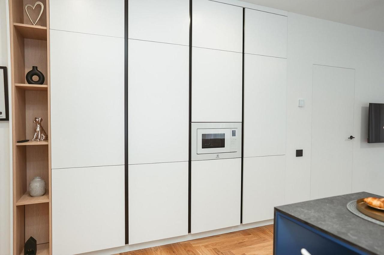 26Bricks Luxury Suites Oradea Ngoại thất bức ảnh