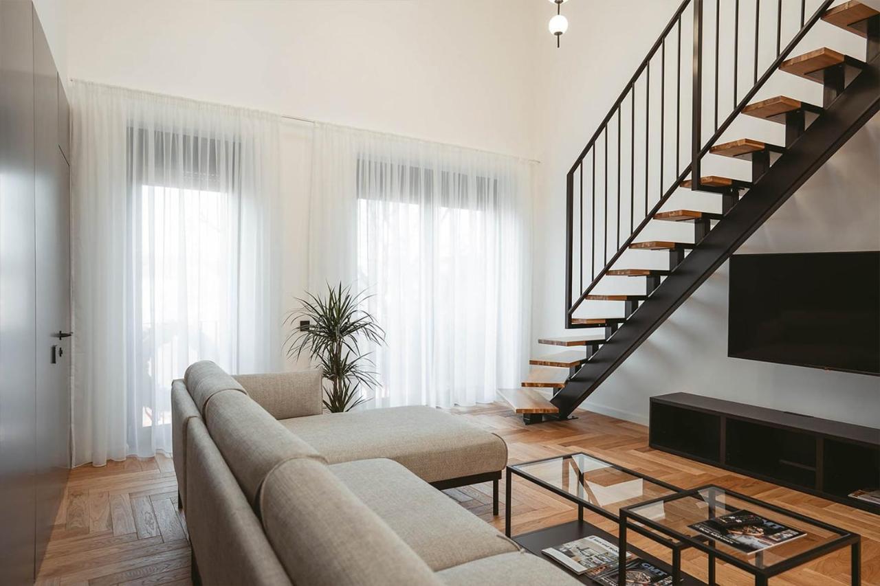 26Bricks Luxury Suites Oradea Ngoại thất bức ảnh